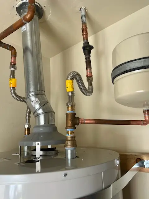 Water heater installation and plumbing repair in La Canada Flintridge